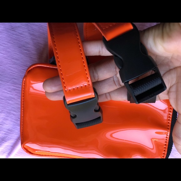 Leg bag🦵🏾🦵🏾🥵 - Picture 5 of 7